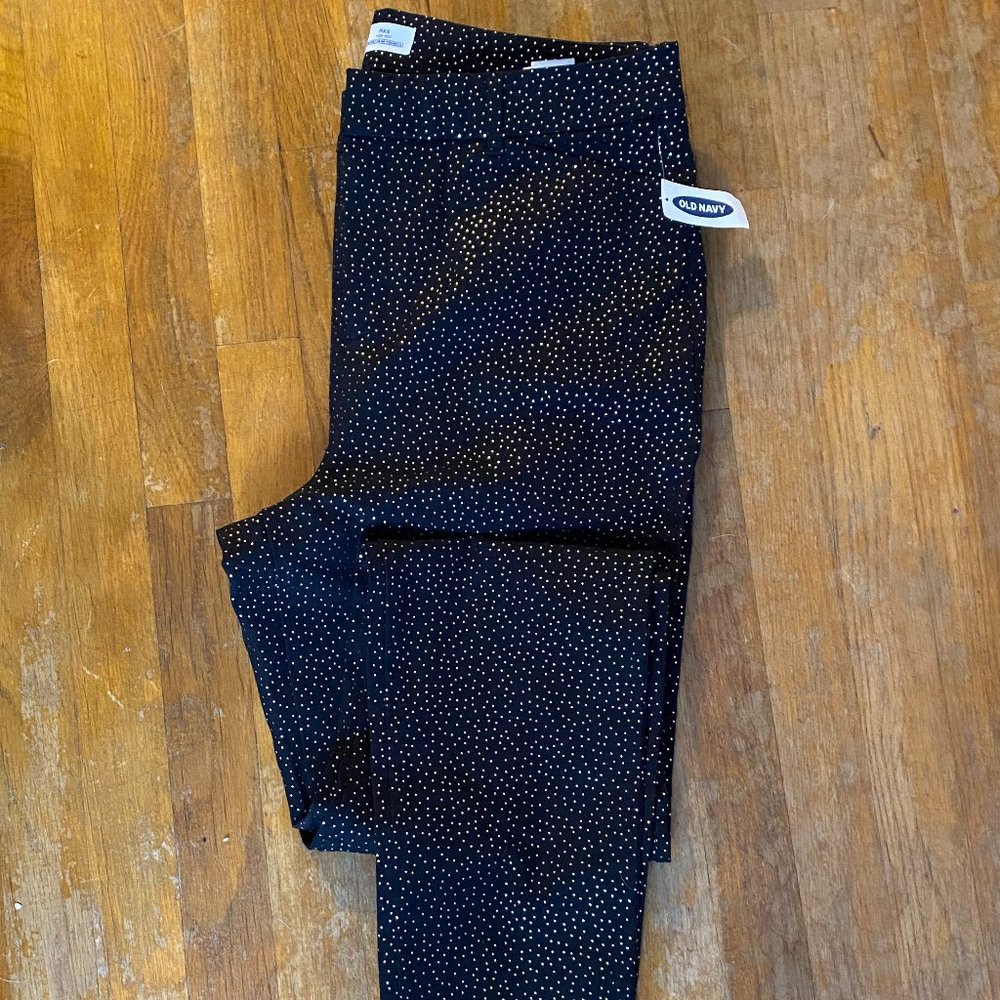 NWT - Old Navy Women's Black and gold Pixie pants